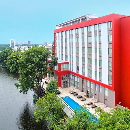 Radisson Hotel Guayaquil Exterior photo The Riverview